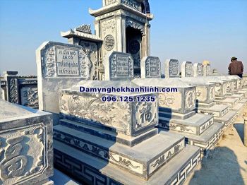 Mẫu khu lăng mộ gia đình bằng đá xanh đẹp lắp đặt tai Ninh Bình