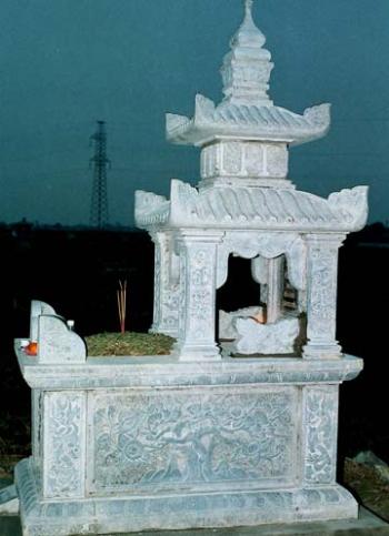MỘ ĐÁ HAI MÁI 003