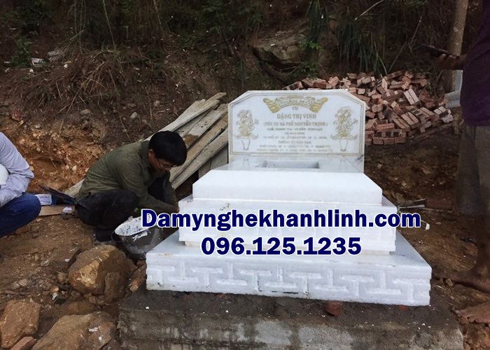 Báo giá mộ đá đơn khong mái che đơn giản
