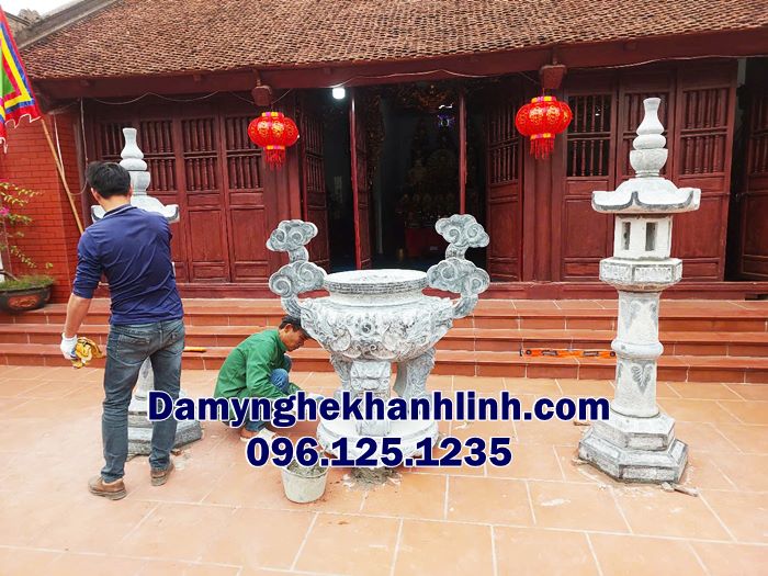 Bộ lư hương bằng đá xanh tự nhiên tại chùa Ao Vai - Hiệp Hòa - Bắc Giang 