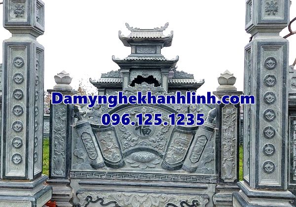 Cuốn thư đá trong mẫu lăng mộ gia đình đẹp bằng đá xanh rêu
