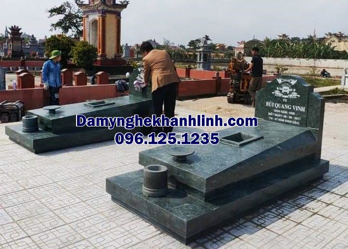 Giá mộ tam cấp đá grannit hiện đại 22 triệu 