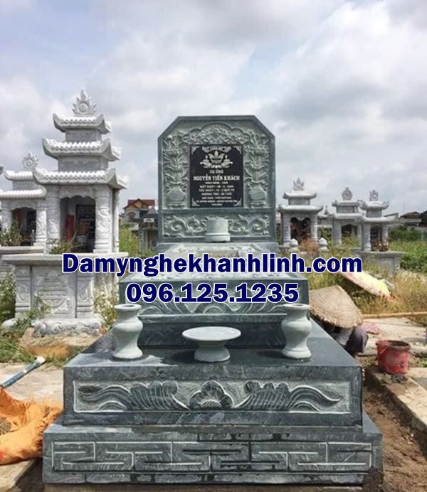 Giá mộ tam cấp đá xanh 3 bậc hoa văn sen 18 triệu