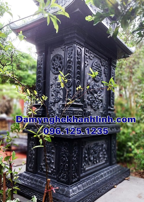 Hoa văn điêu khắc trên am thờ đá ngoài trời tinh xảo sắc nét