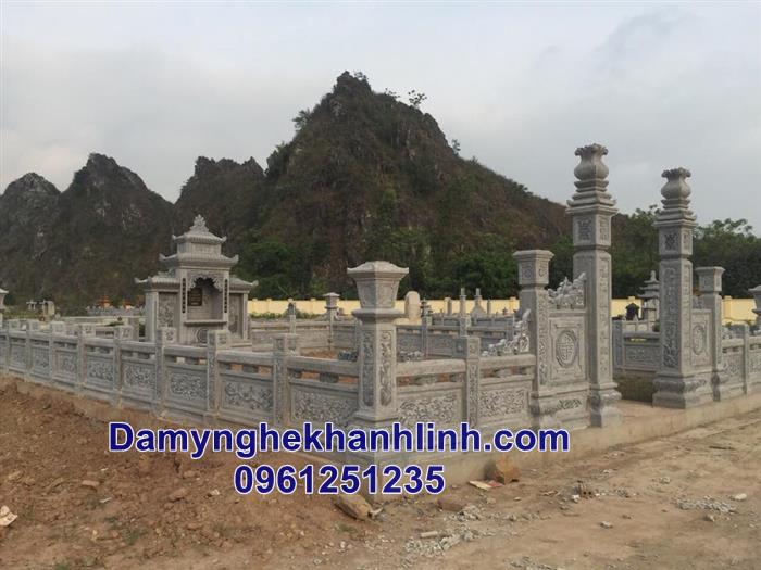 Khu lăng mộ đá gia đình