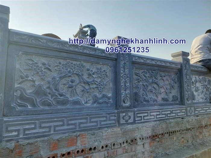 Lan can đá tứ quý lăng mộ