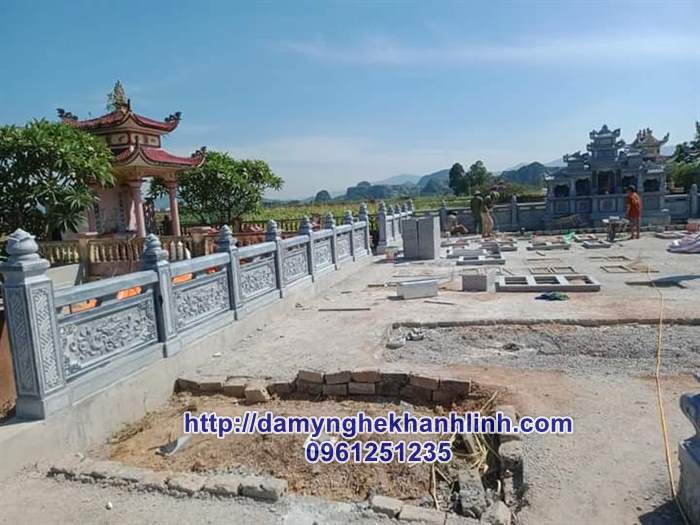 Lan can đá lăng mộ hoa cúc