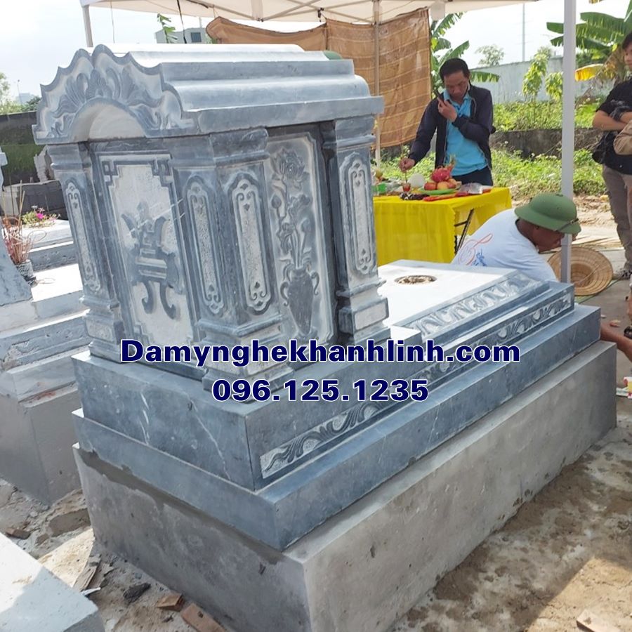 Mặt sau mẫu mộ đá một mái vòm đẹp 