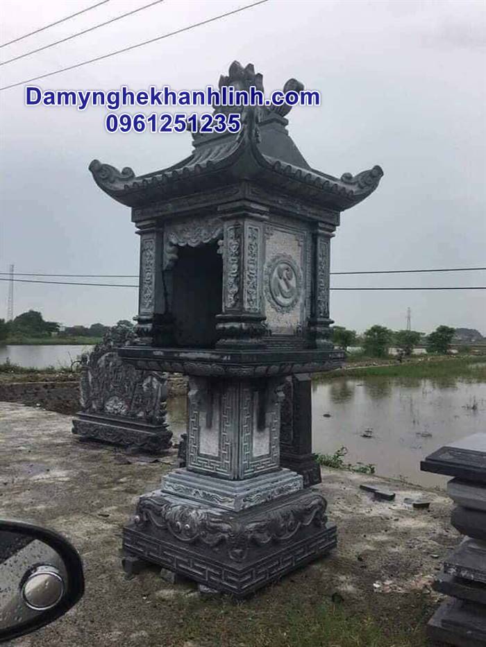 Mẫu bàn thờ thiên bằng đá chân cột vuông chạm chiện