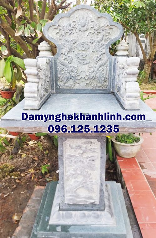 Mẫu cây hương đá miền tây ngoài trời bằng đá xanh nguyên khối
