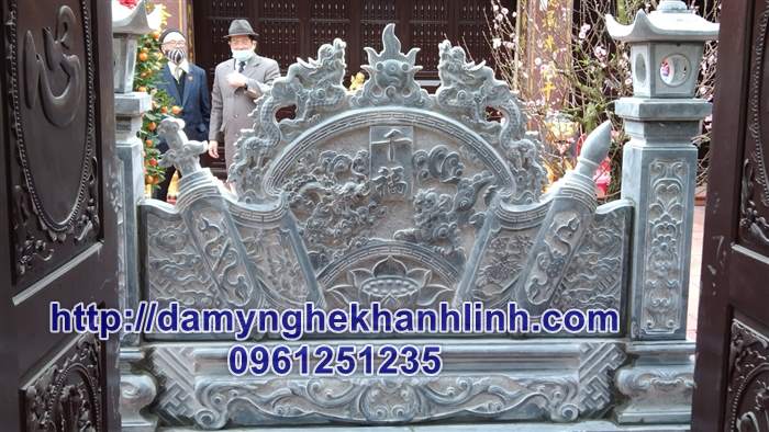 Mẫu cuốn thư đá bình phong đá đẹp nhà thờ họ
