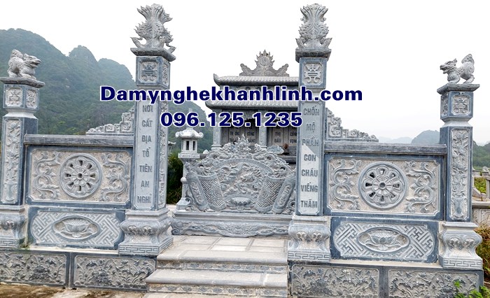 Mẫu khuôn viên lăng mộ gia đình đẹp chế tác từ đá xanh tự nhiên 