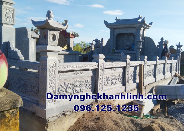 Mẫu lan can đá chạm hoa văn tinh xảo trong khu lăng mộ đá đẹp