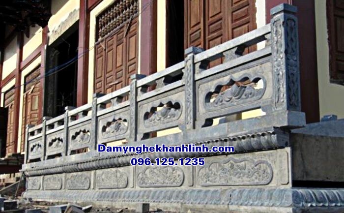 Mẫu lan can đá nhà thờ chạm sen cao cấp lắp tại Bắc Ninh