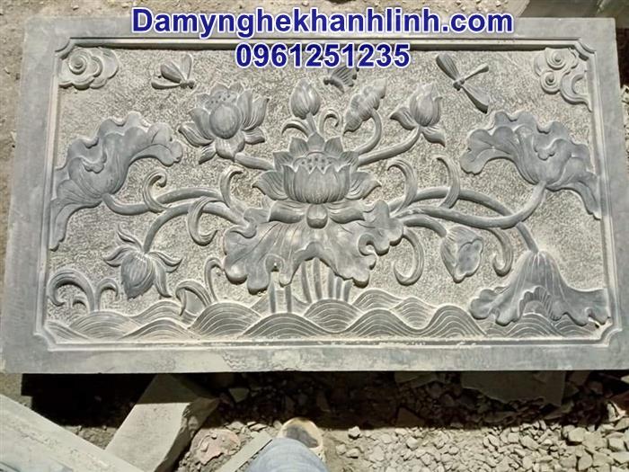 Mẫu lan can đá tự nhiên chạm hoa Sen