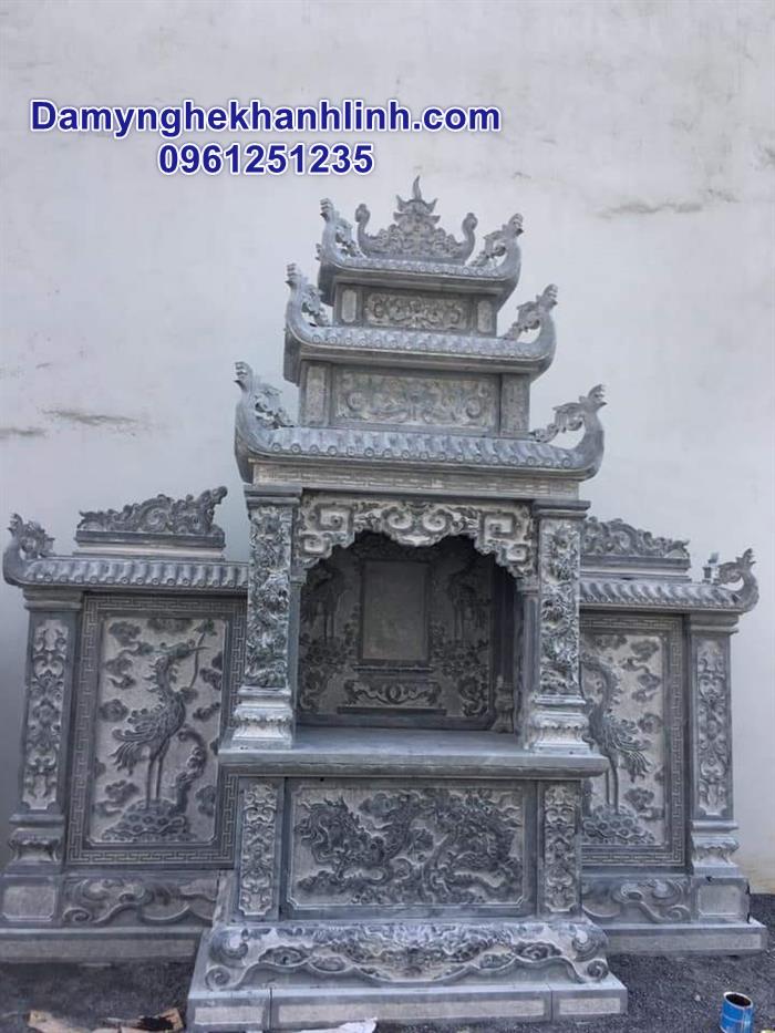 Mẫu lăng thờ bằng đá xanh hoa văn mềm mại