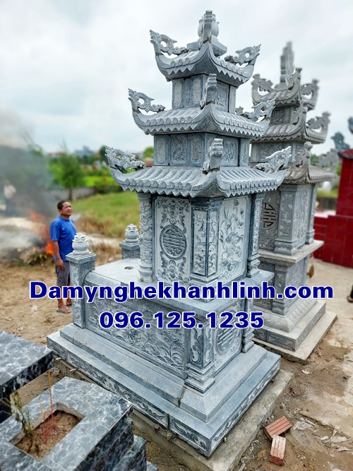 Mẫu mộ ba mái đá xanh cao cấp lắp đặt tại Hải Dương