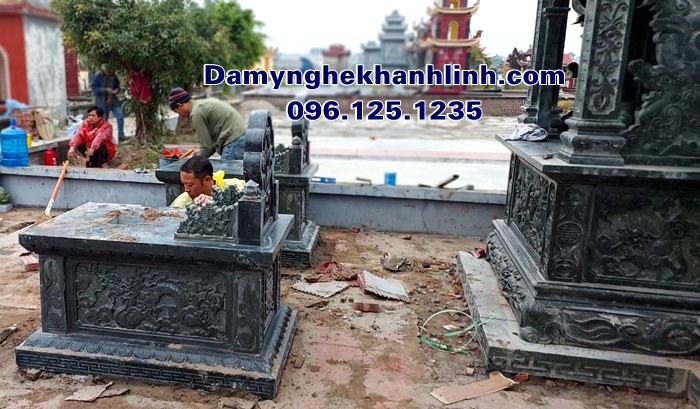 Mẫu mộ đá bành đẹp trong khu lăng mộ gia đình đá xanh rêu