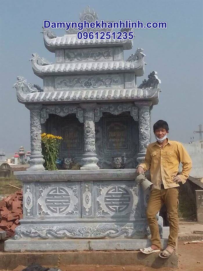 Mẫu mộ đôi bằng đá ba mái