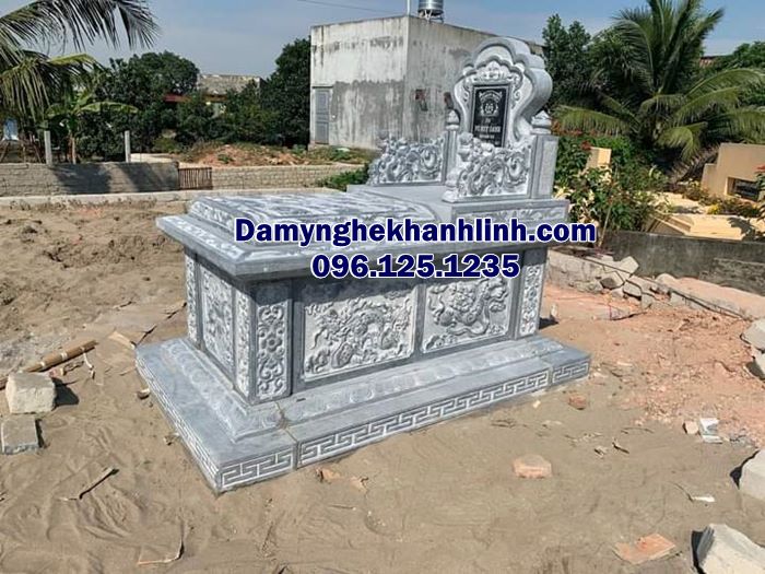 Mẫu mộ tam cấp đẹp hoa văn tứ linh