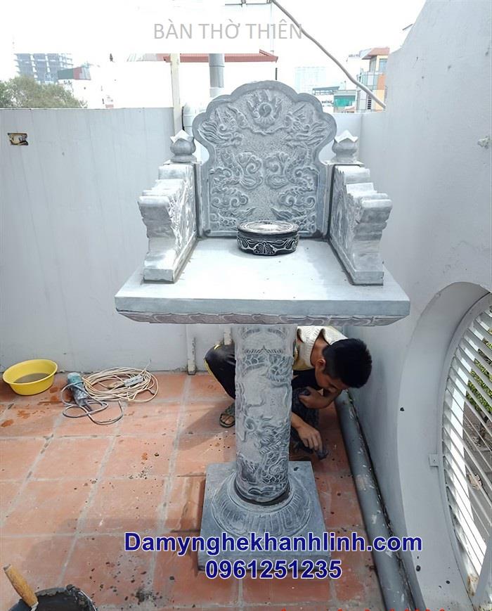 bàn thờ thiên không mái che
