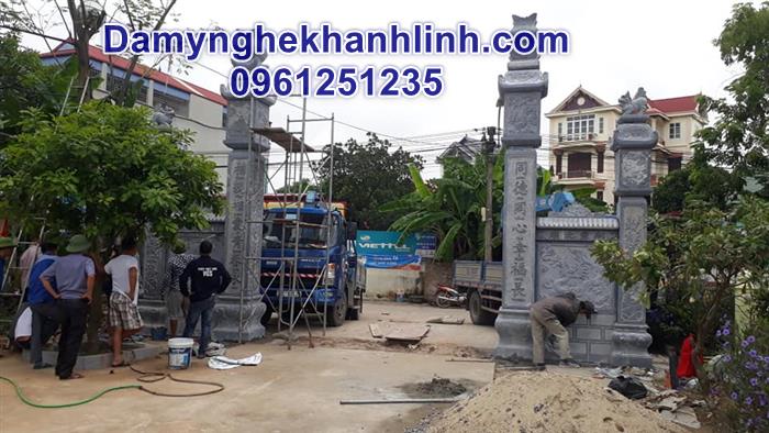 Cổng đá nhà thờ họ đẹp 