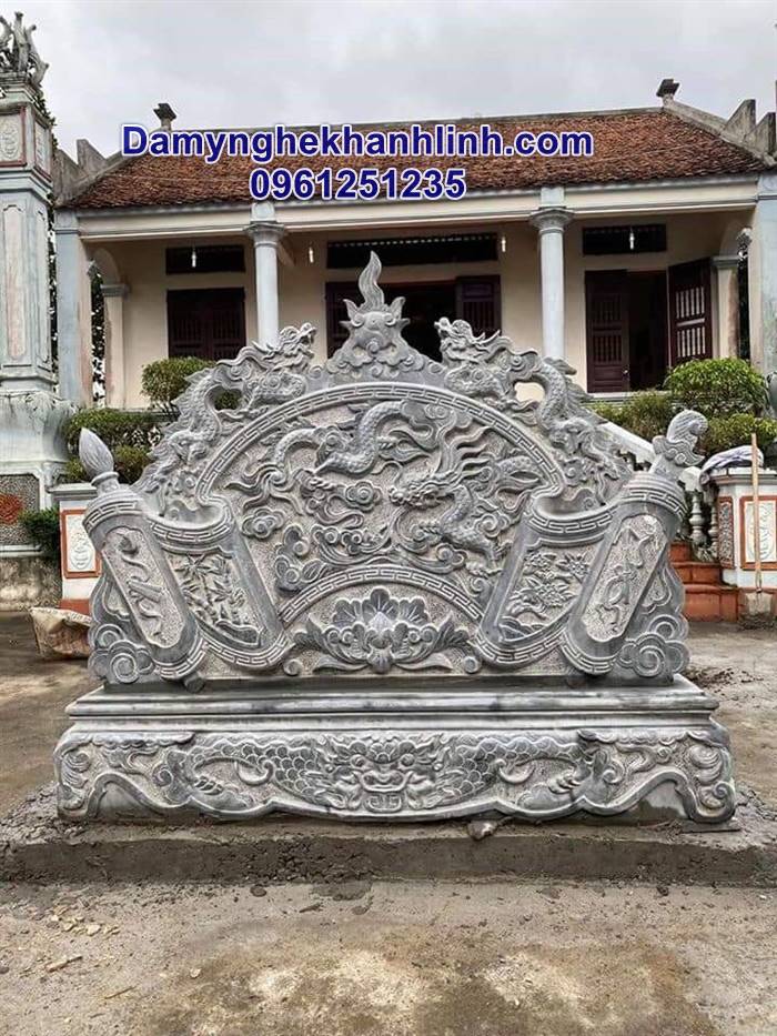 Cuốn thư đá nhà thờ họ 