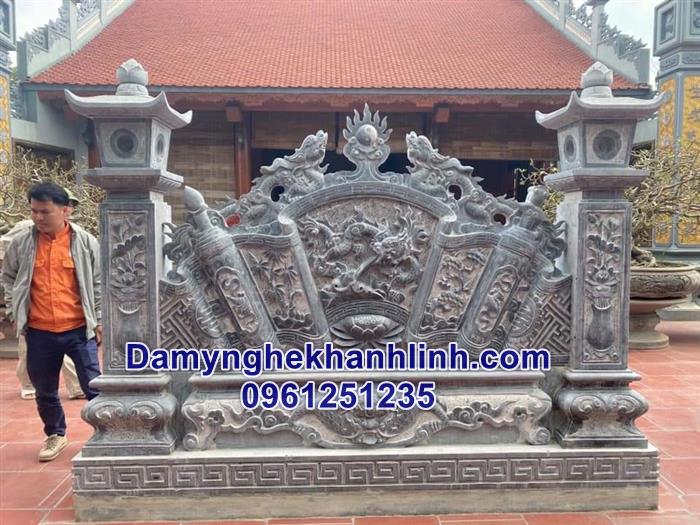 Cuốn thư đá trấn phong thủy trong nhà thờ họ