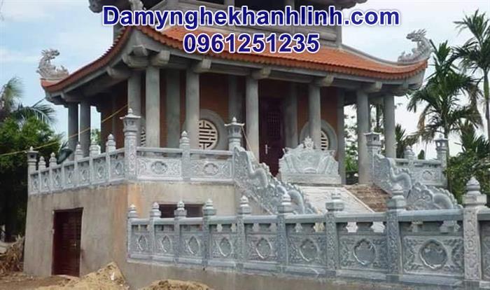 Hàng rào đá nhà thờ họ 