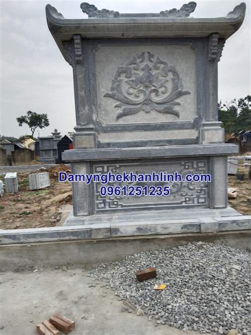 Mặt sau của lăng thờ đá đẹp 