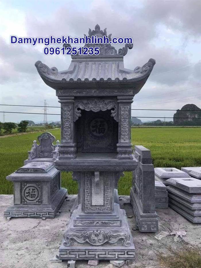 Mẫu bàn thờ thiên bằng đá xanh có mái che