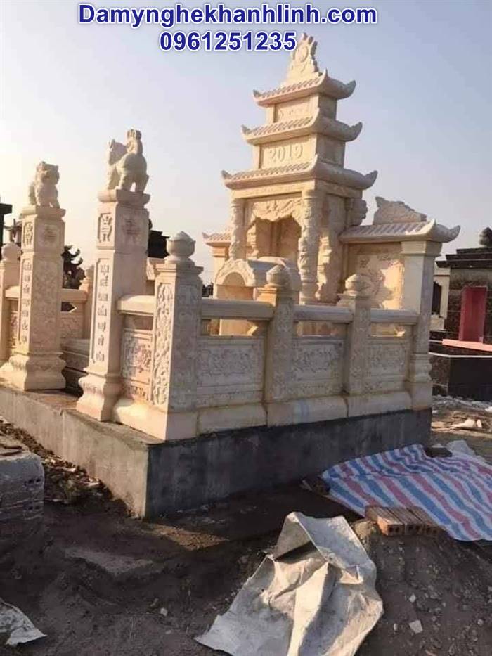 Mẫu khu lăng mộ đá vàng