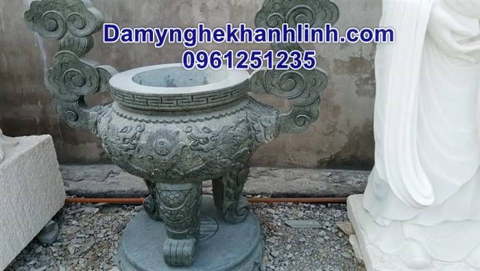 Mẫu lư hương đá xanh rêu