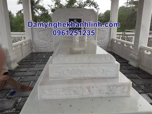 Mẫu mộ đá tam cấp đẹp chế tác từ đá trắng