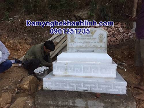 Mẫu mộ tam cấp đá trắng _ đá mỹ nghệ Khánh Linh