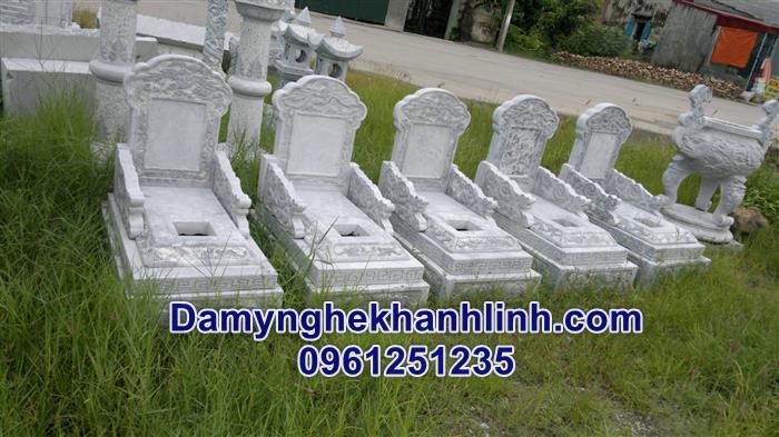 Mẫu mộ đá tam cấp thiết kế đơn giản bằng đá xanh đẹp nhất hiện nay