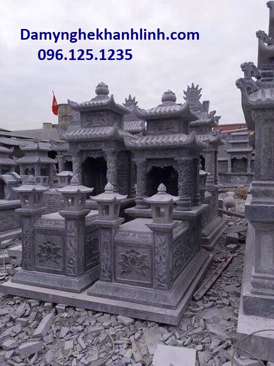 Mộ đá đẹp hai mái hoạ tiết hoa sen tinh tế 