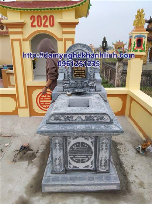 Mộ đá hậu bành thiết kế tinh tế 