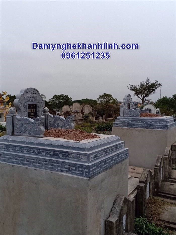 Mộ đá tam cấp đá xanh đen