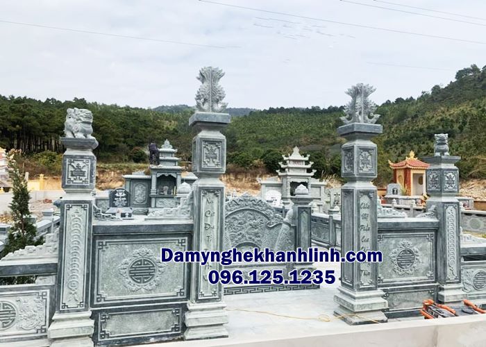 Mẫu khu lăng mộ đá dòng họ đẹp có cuốn thư lớn