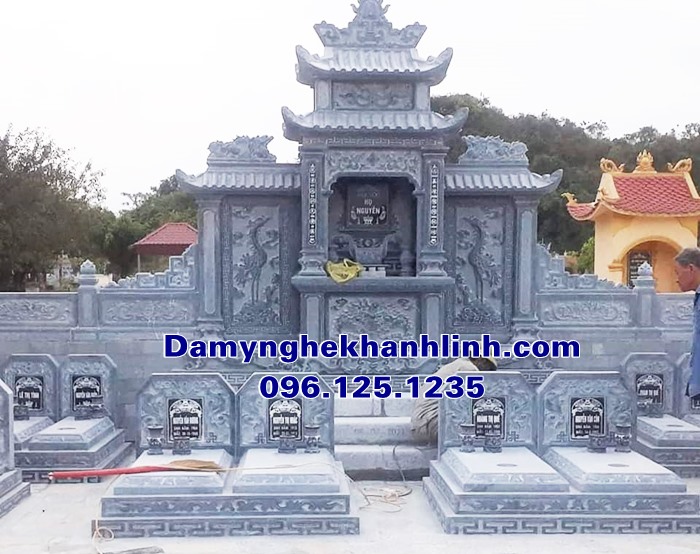 Mẫu khu lăng mộ đá dòng họ đẹp có mộ tam cấp nguyên khối